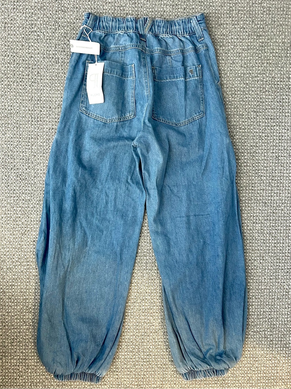 NEW Pilcro Anthropologie Wharfside High-Rise Jogger Jeans Denim Balloon Pants - Picture 3 of 9